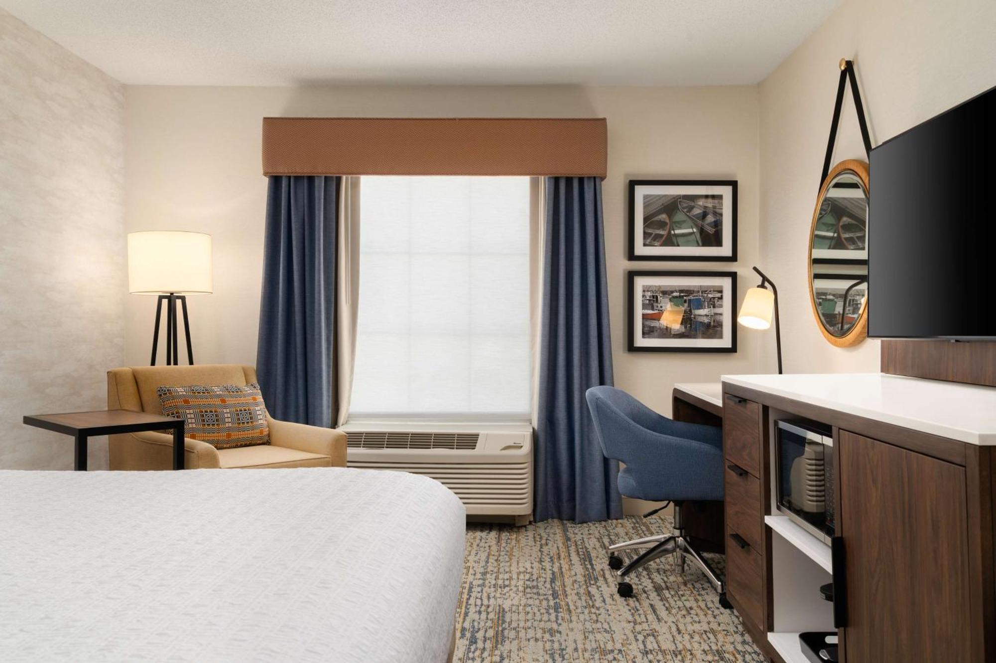 Hampton Inn & Suites Middletown Bagian luar foto