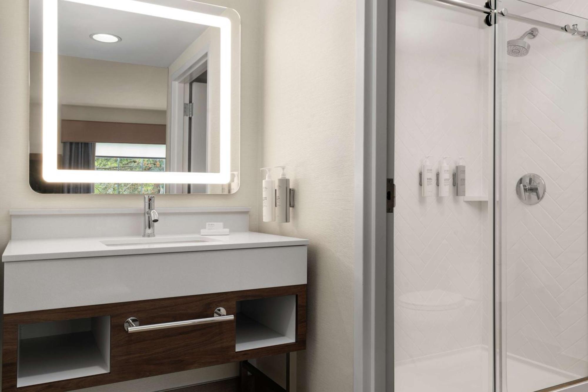 Hampton Inn & Suites Middletown Bagian luar foto
