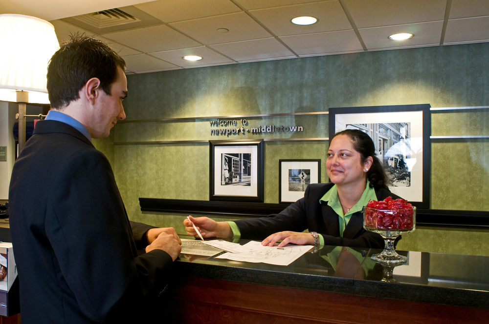 Hampton Inn & Suites Middletown Bagian luar foto